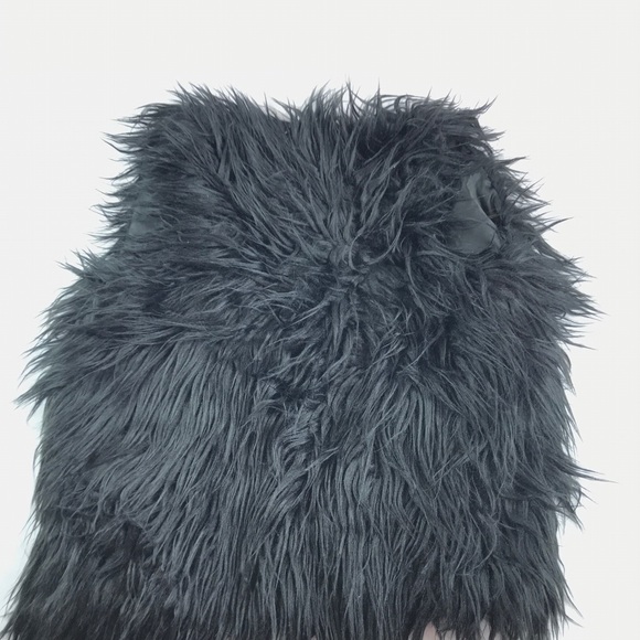 Foxiedox black fur vest - Picture 4 of 6